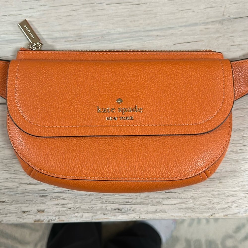 Kate Spade Rosie belt bag like new cond. 8”W x 5”H, 2” D 47 adj. strap with bag